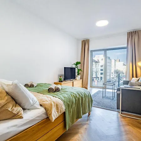 Apartment Modern With Skyline View Pressburg